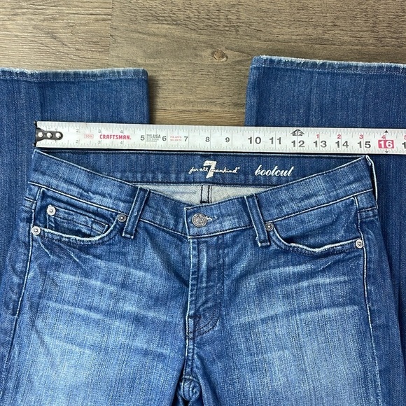 7 for All Mankind Women’s Bootcut Jeans, embellished back pockets, size 28 - Picture 4 of 15